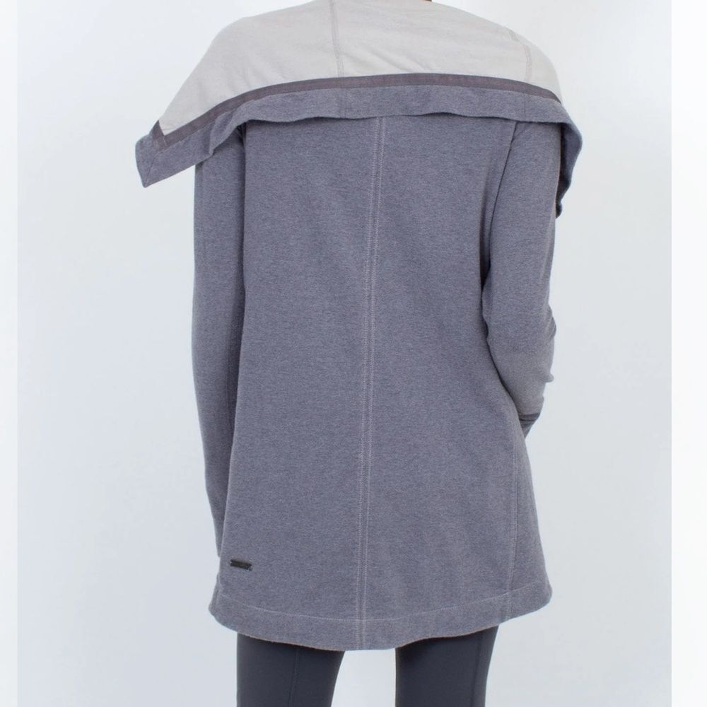 LULULEMON WOMEN'S ASYMETRICAL ZIP COWL NECK JACKET SIZE 2